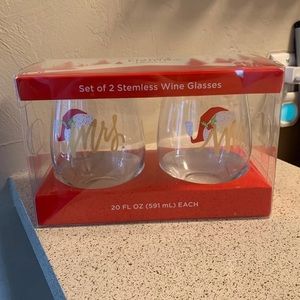 Smart Living Holiday glasses